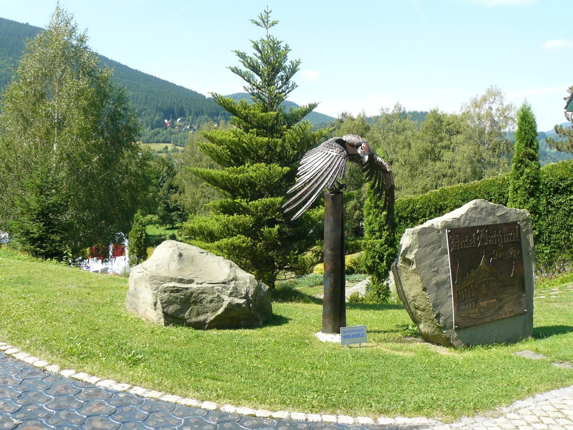 Hotel Zlaty Orel Ostravice Exterior photo